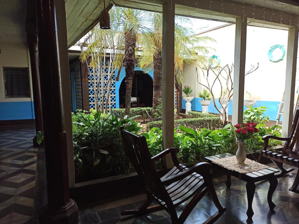 Hostal Harvest House Leon Ngoại thất bức ảnh