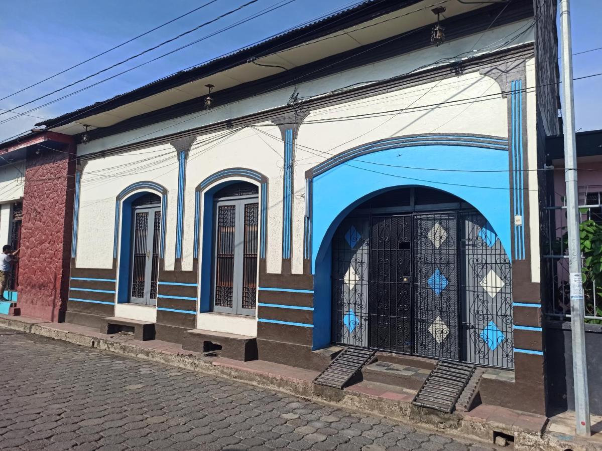 Hostal Harvest House Leon Ngoại thất bức ảnh